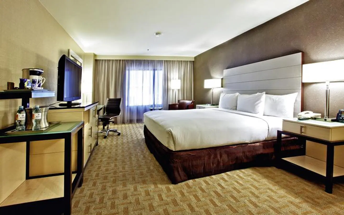 Hilton Los Angeles Airport ROOM_EXAMPLE