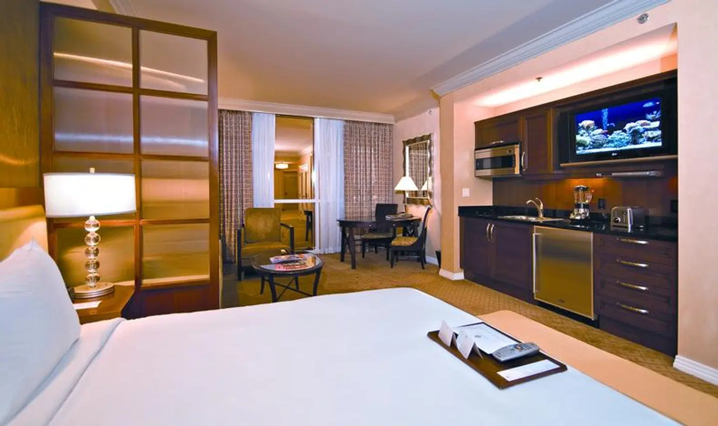 The Signature at MGM Grand ROOM_EXAMPLE