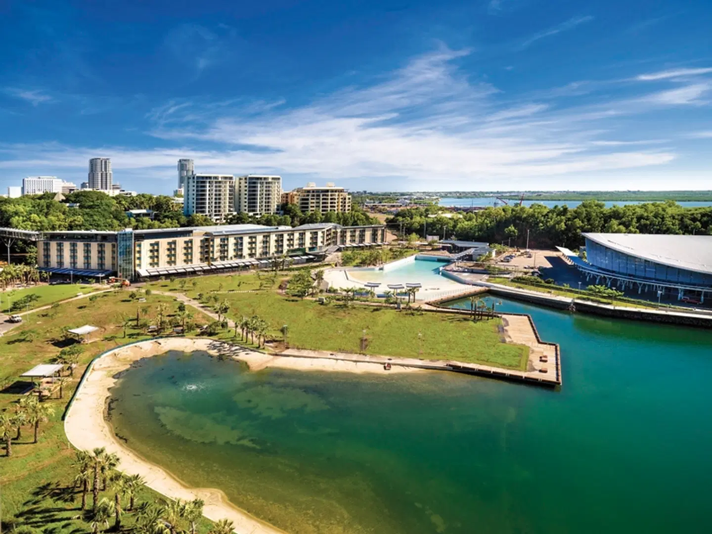 Adina Apartment Hotel Darwin Waterfront BEACH