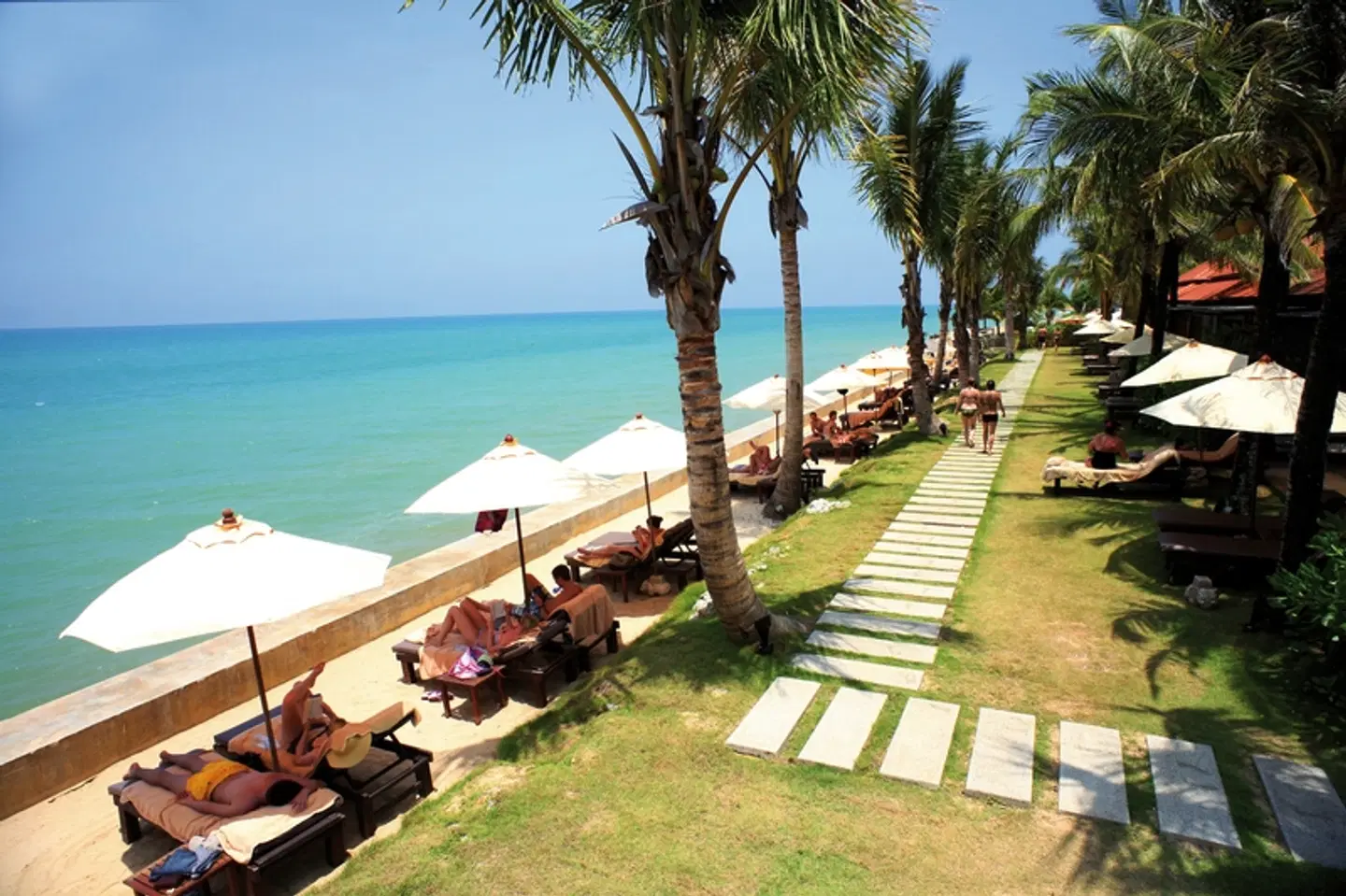 Chongfah Beach Resort Khao Lak GARDEN