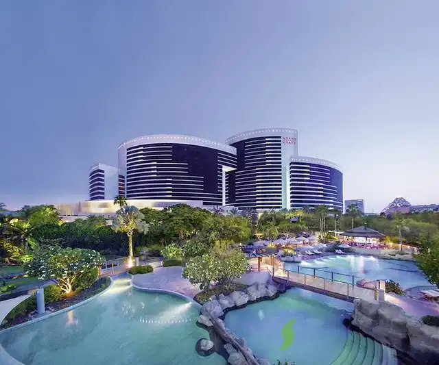 Grand Hyatt Dubai POOL