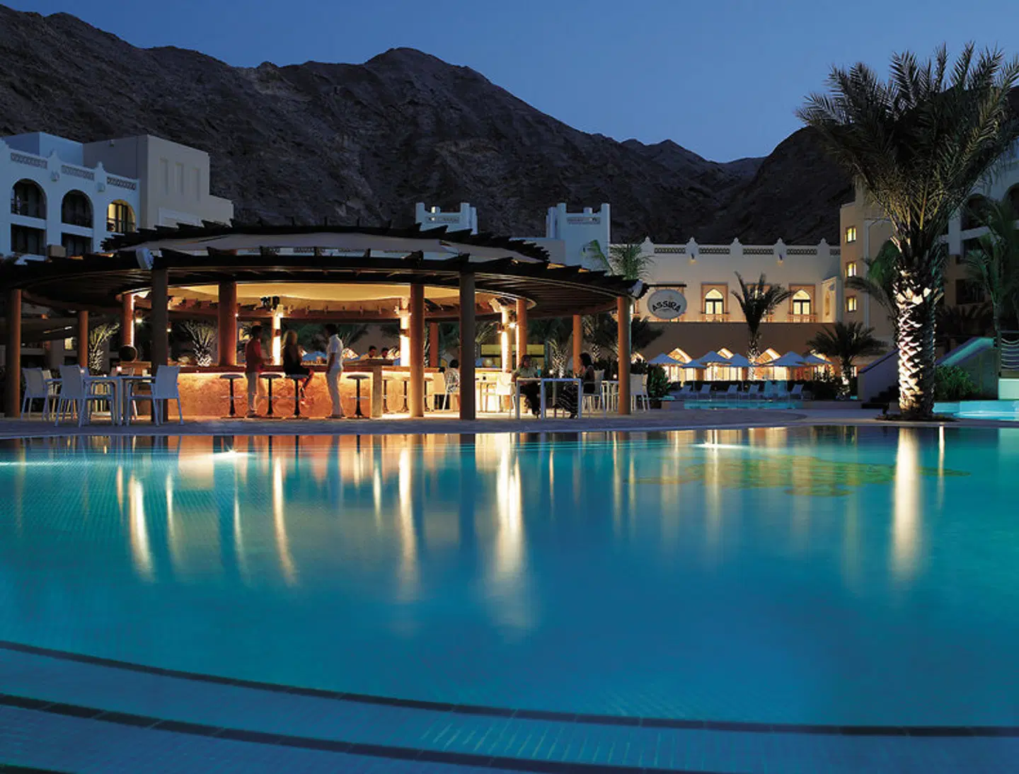 DoubleTree by Hilton Muscat Al Waha OUTDOOR_POOL