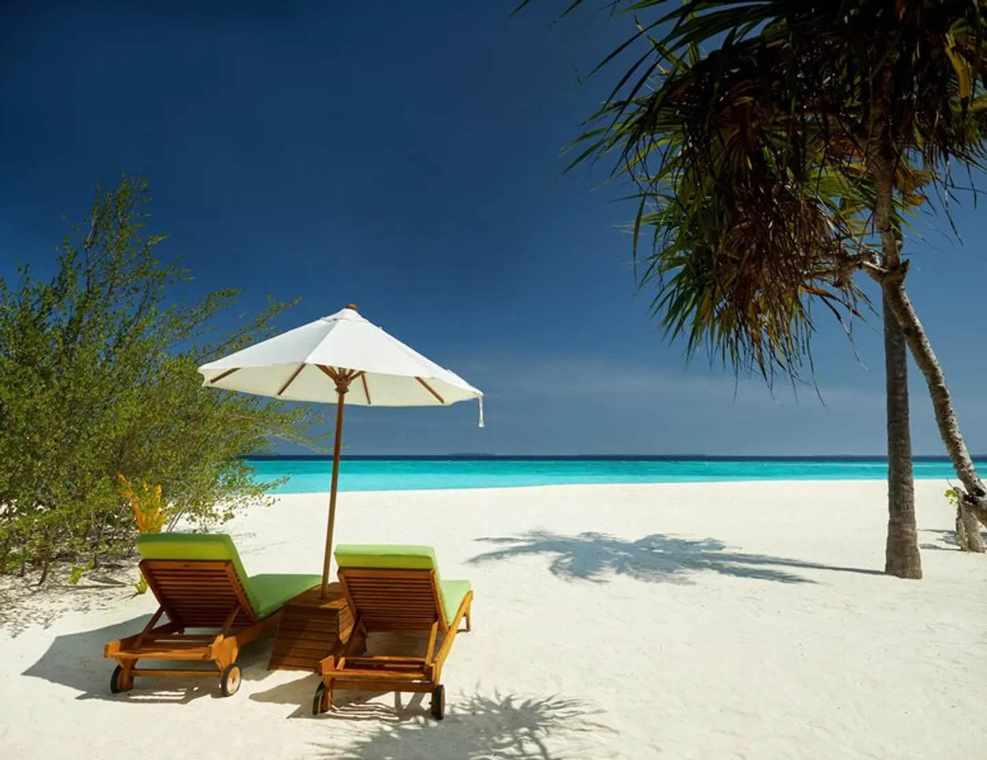 JA Manafaru BEACH