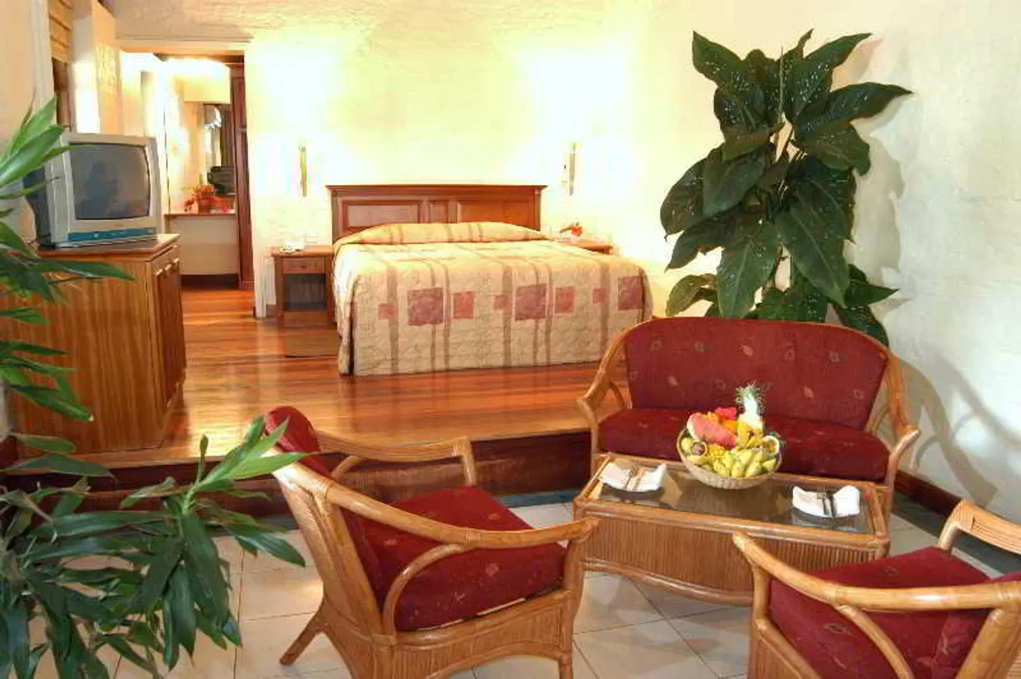 Hibiscus Beach Hotel & Villas ROOM_EXAMPLE