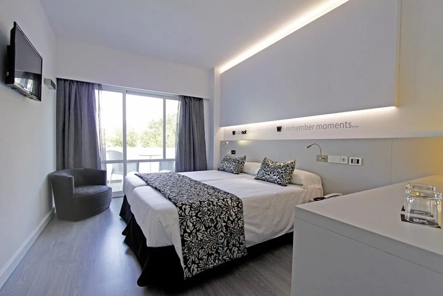 BG Pamplona ROOM_EXAMPLE