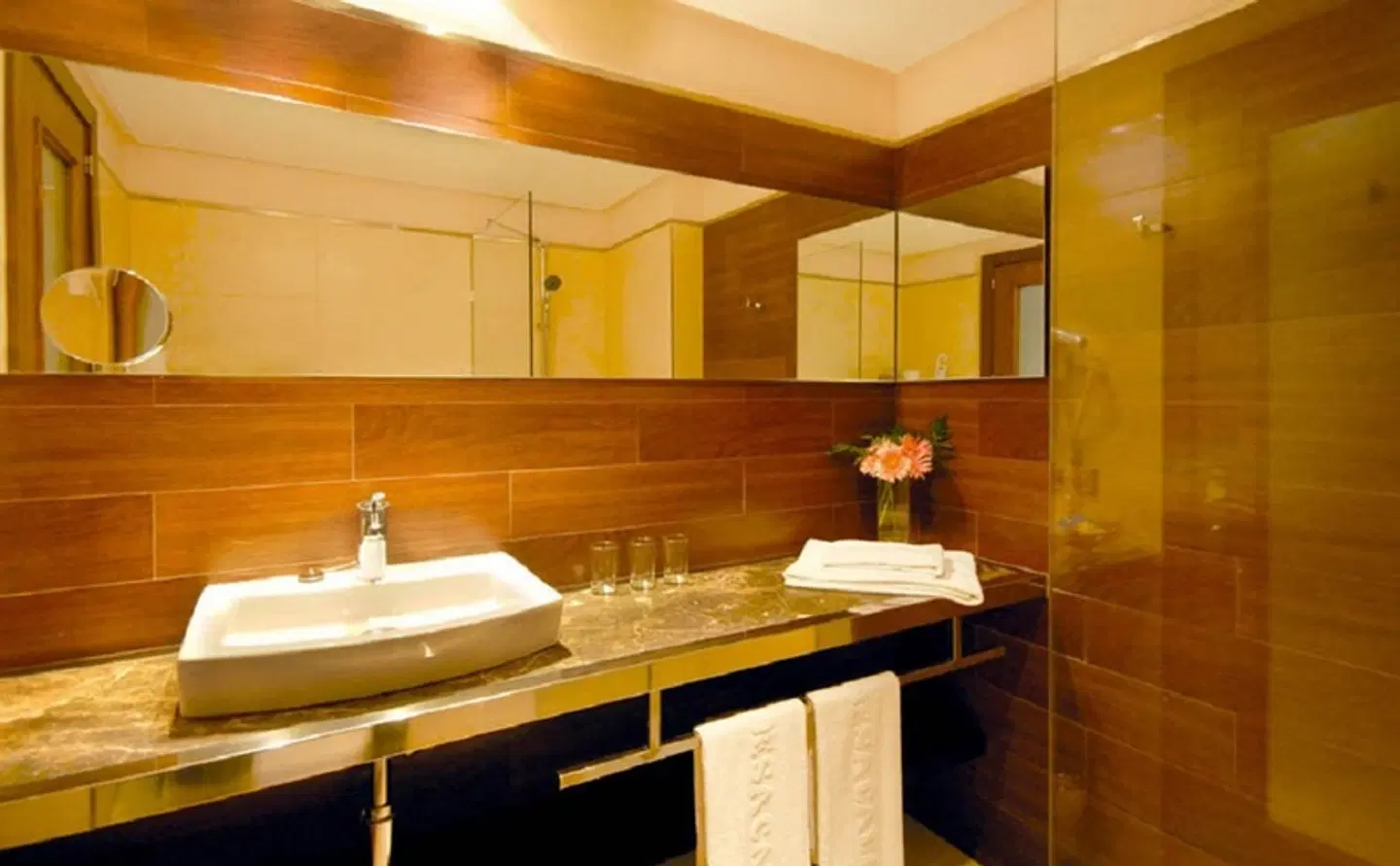 Beach Club Font de Sa Cala BATHROOM