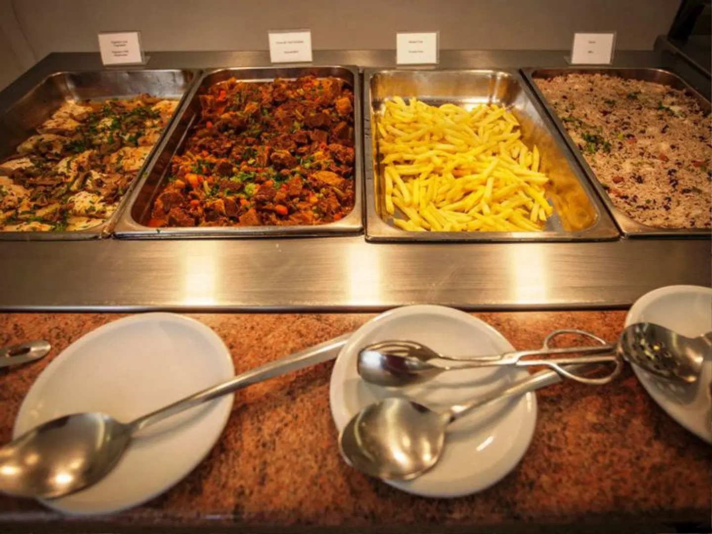 Atismar RESTAURANT
