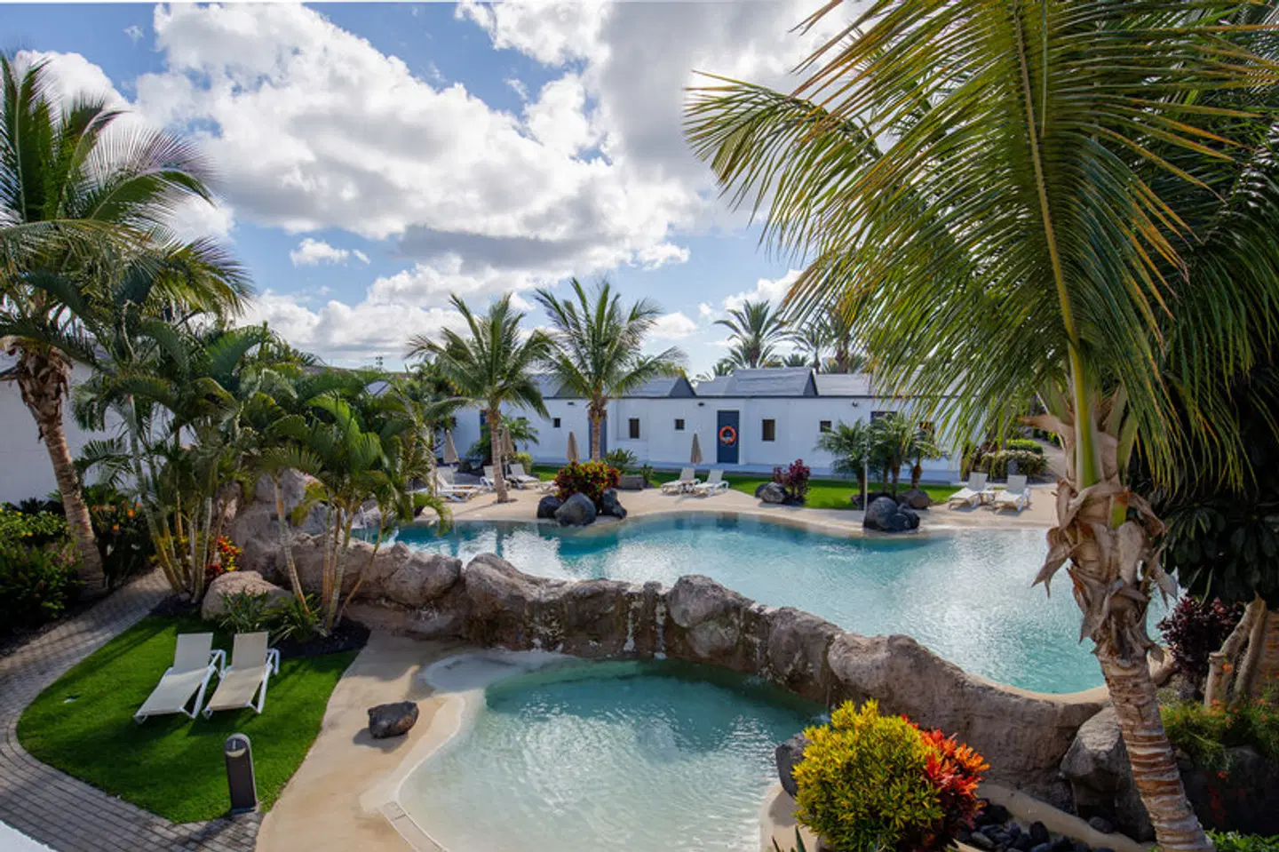 R2 Romantic Fantasia Dreams - Adults only OUTDOOR_POOL