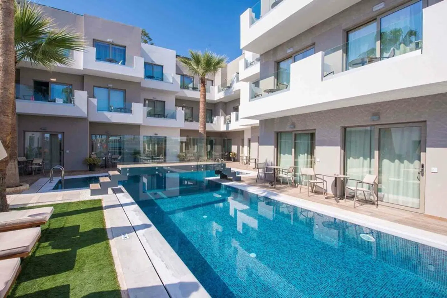 Cactus Bay OUTDOOR_POOL