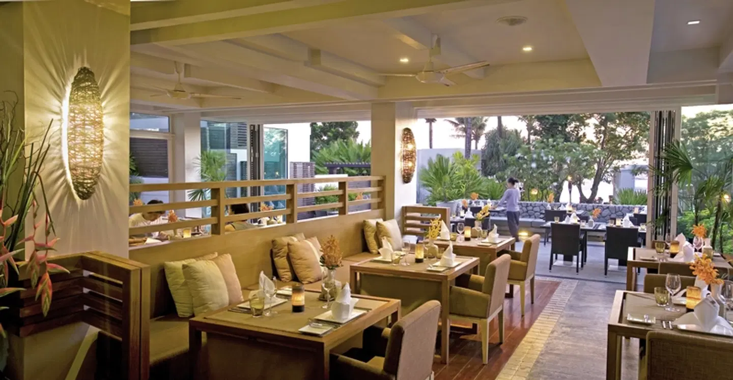 Aleenta Phuket Phang Nga Resort & Spa Restaurant
