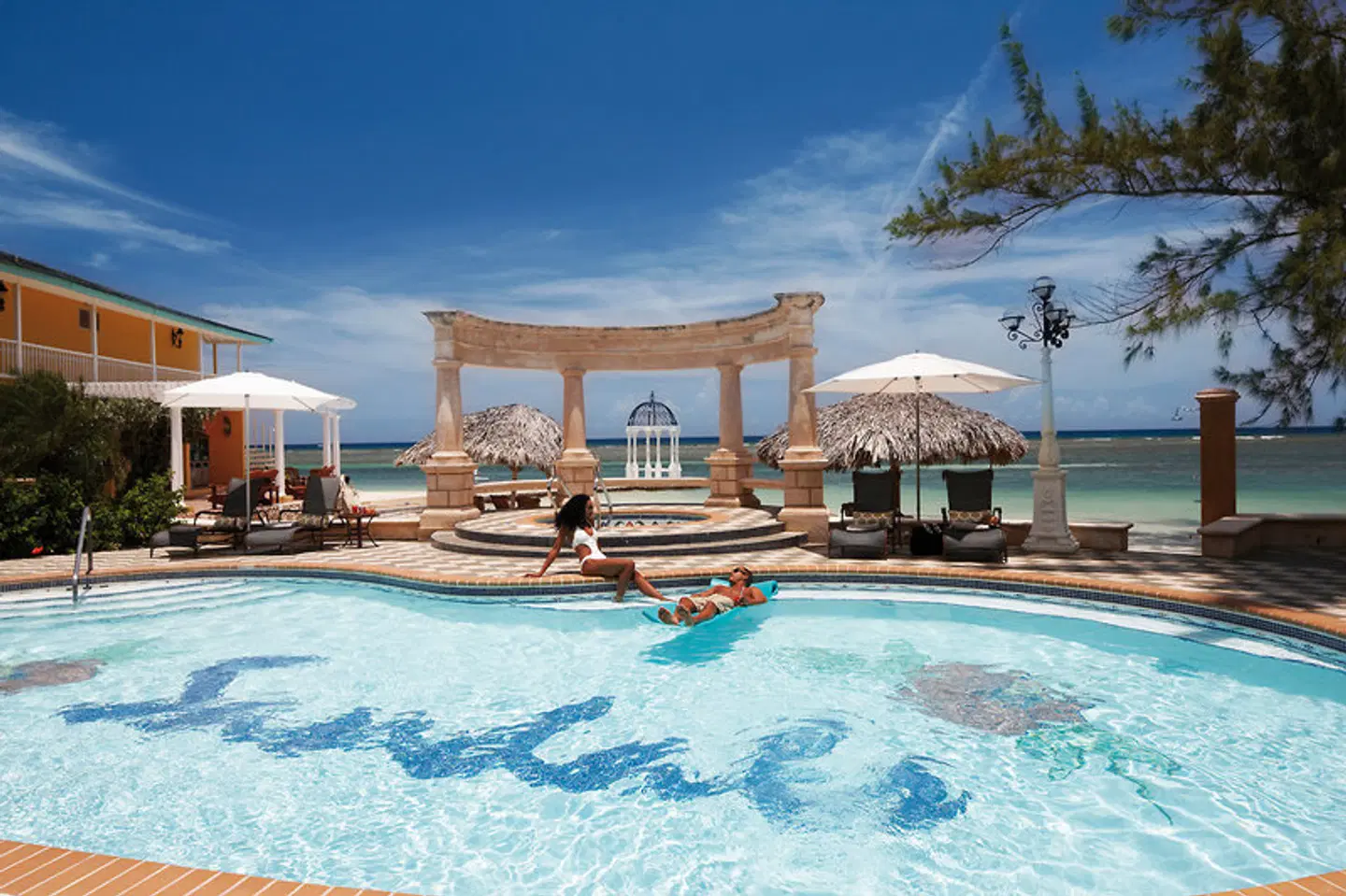Sandals Caribbean Cay OUTDOOR_POOL