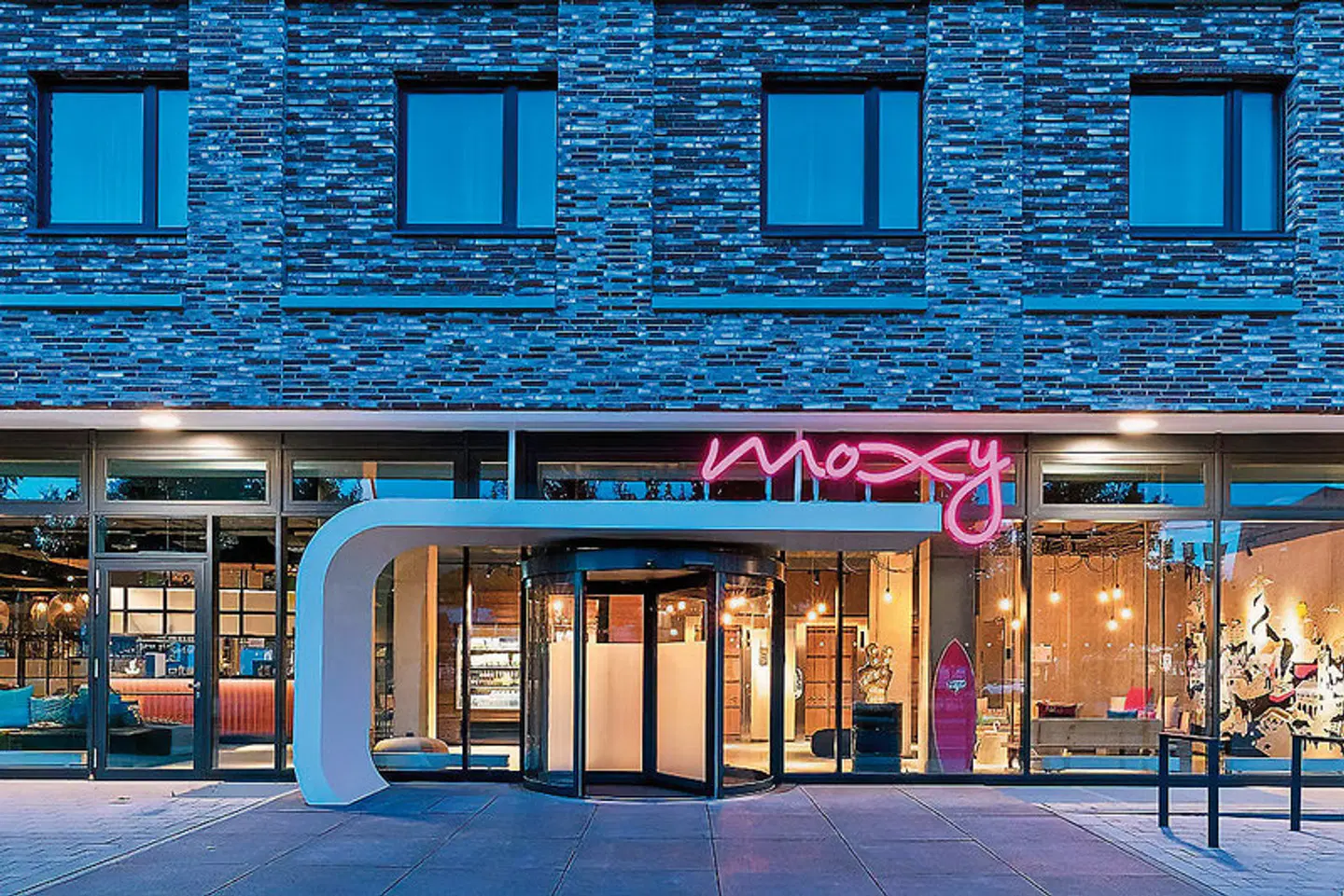 Moxy Hamburg City EXTERIOR