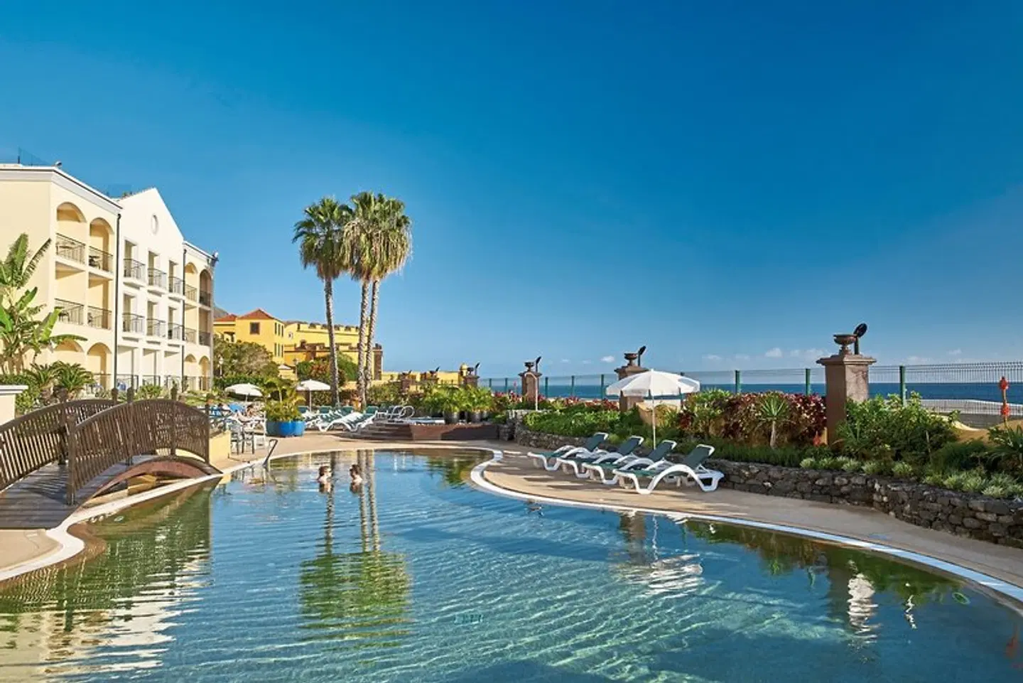 PortoBay Santa Maria OUTDOOR_POOL