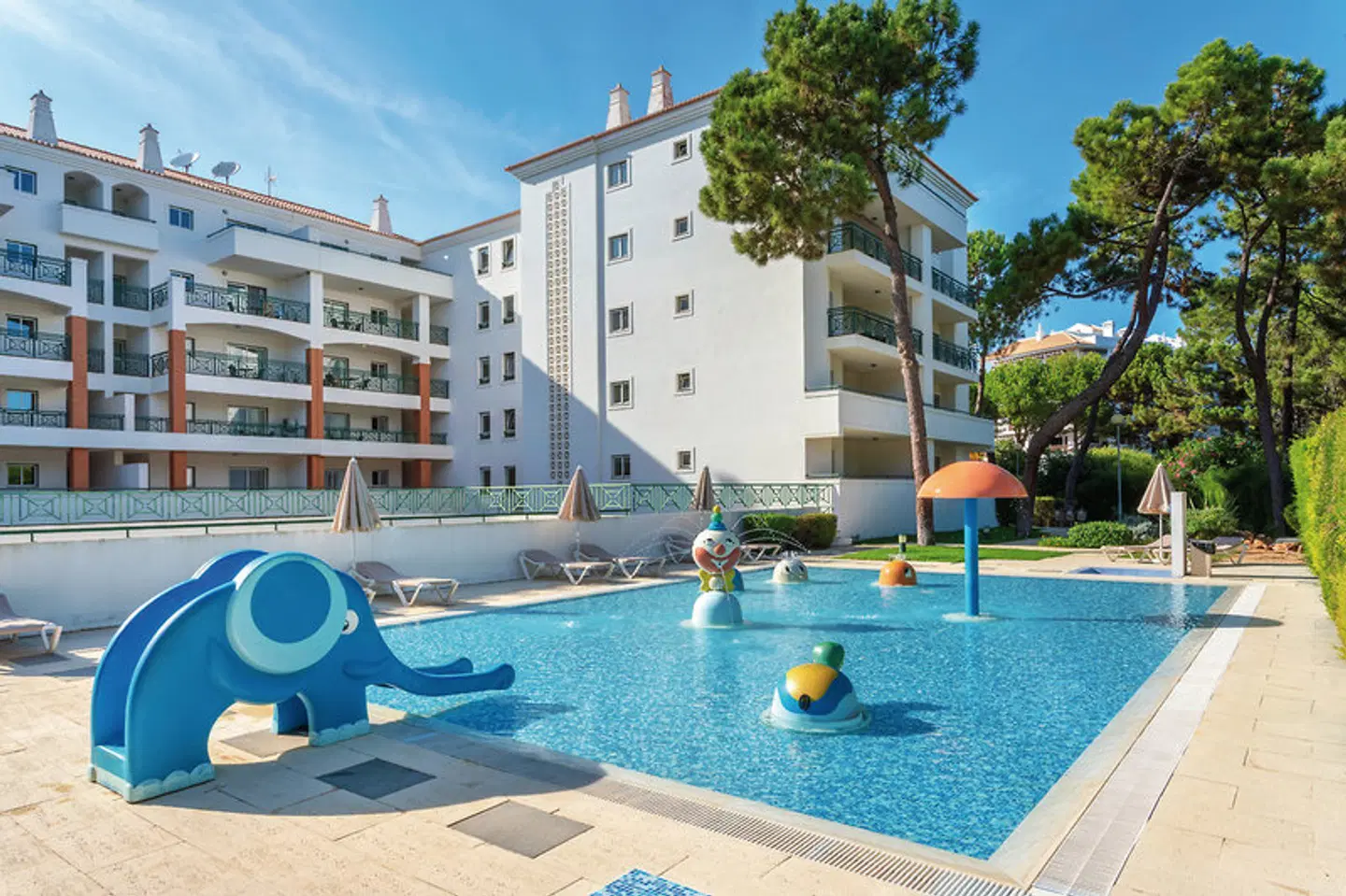 AP Victoria Sports & Beach OUTDOOR_POOL