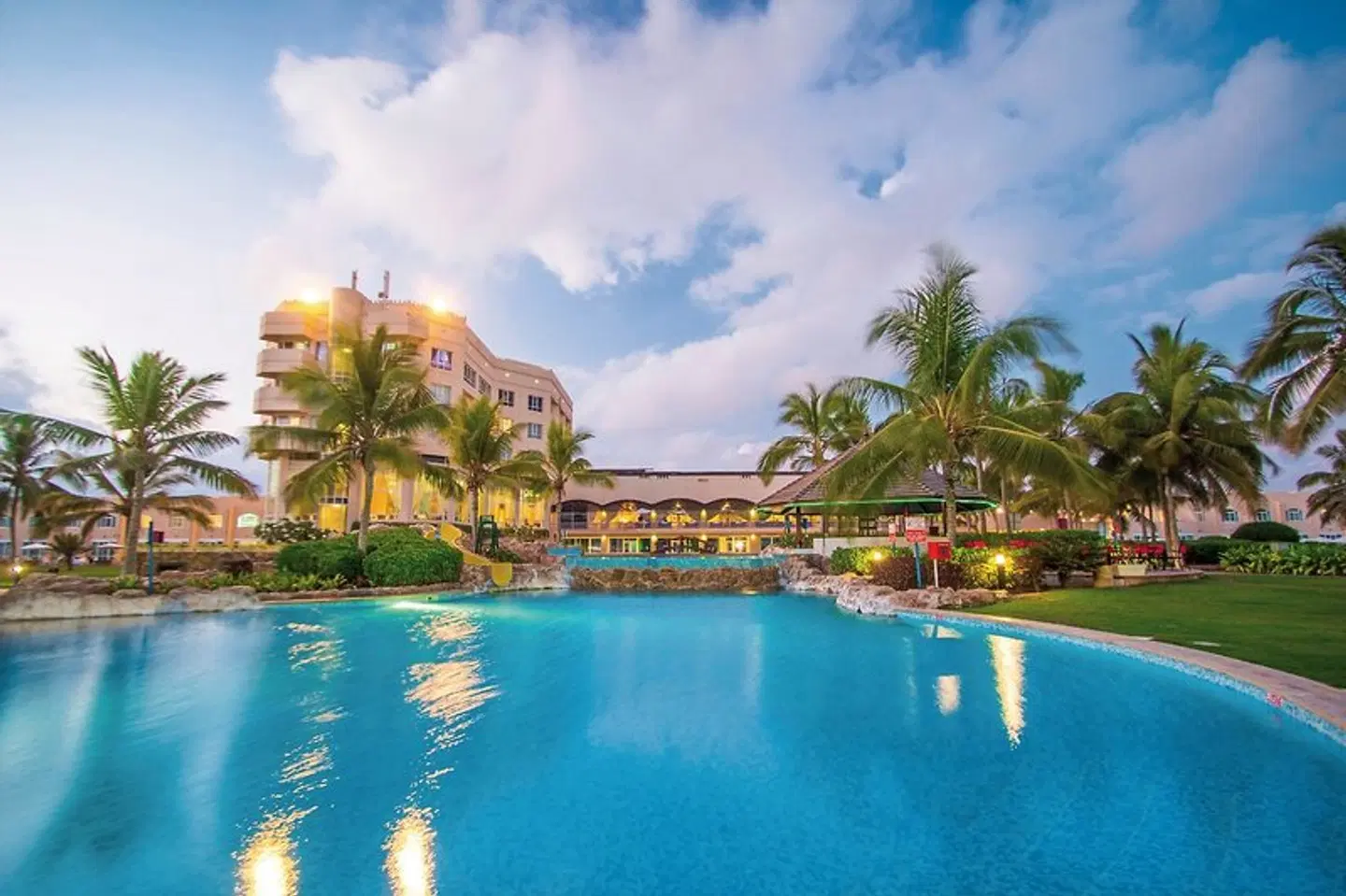 Crowne Plaza Resort Salalah OUTDOOR_POOL