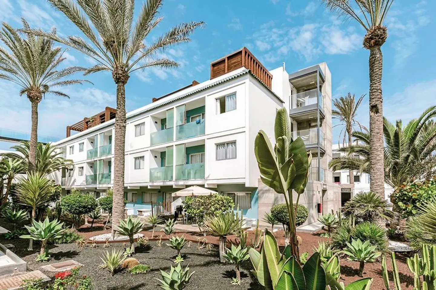 Bristol Sunset Beach EXTERIOR