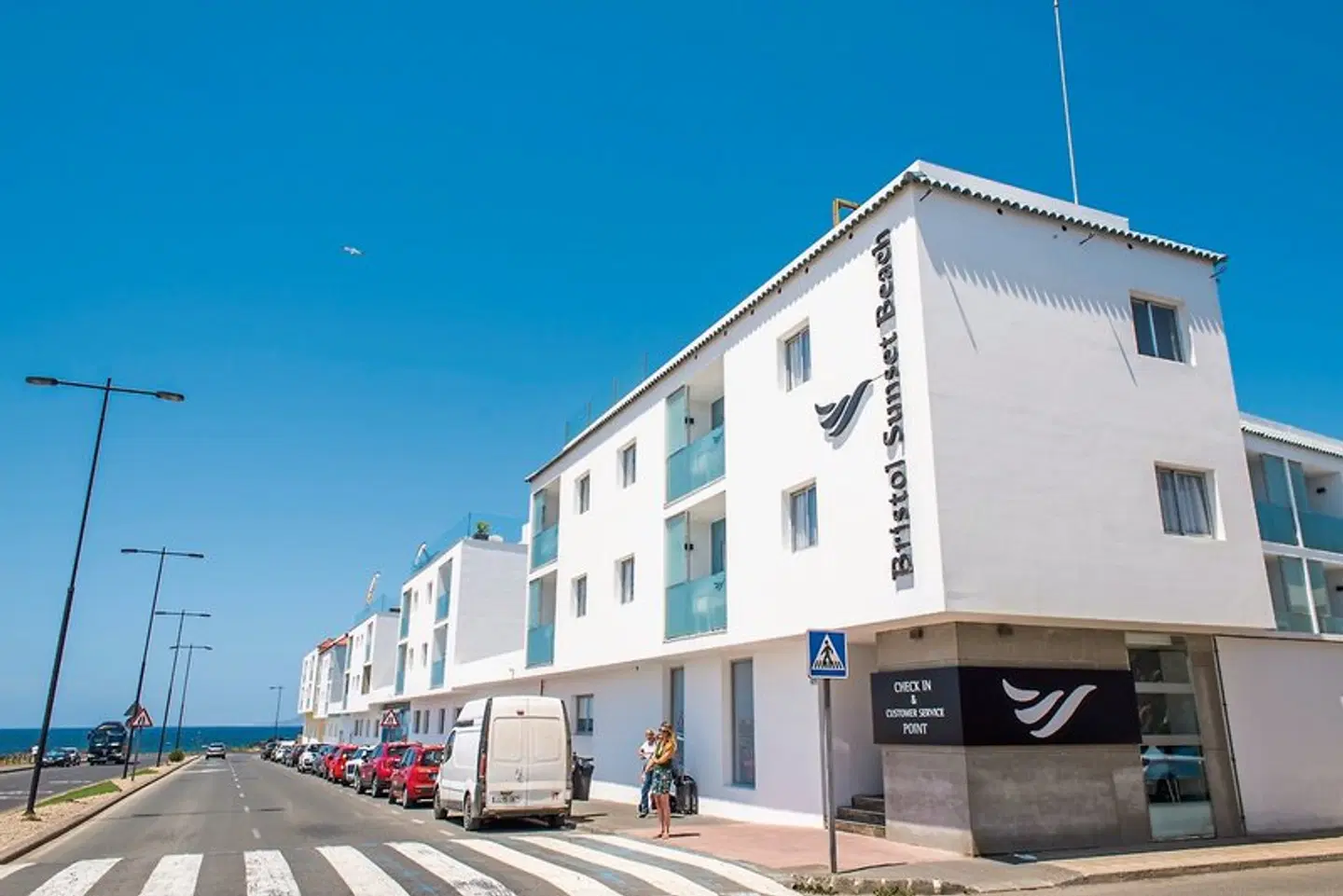 Bristol Sunset Beach EXTERIOR