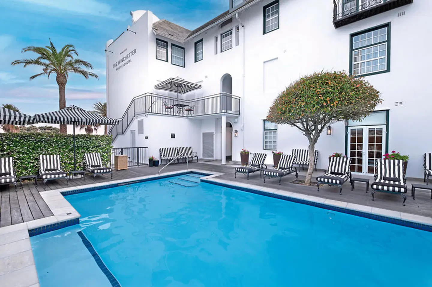 The Winchester Boutique Hotel OUTDOOR_POOL