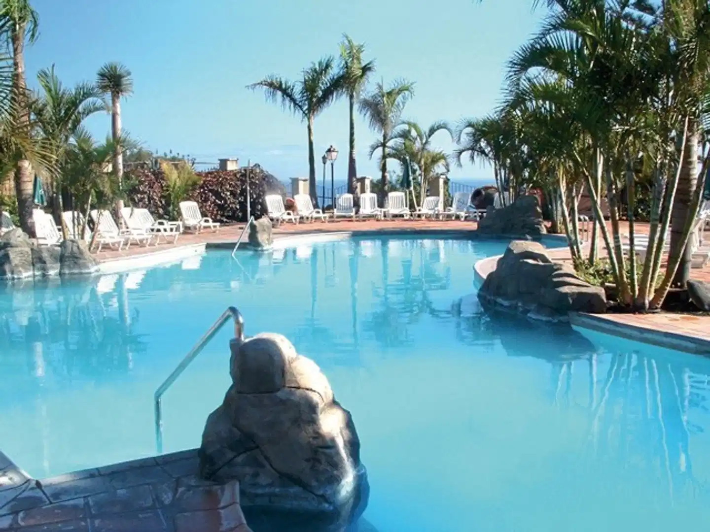 Playa de los Roques Pool