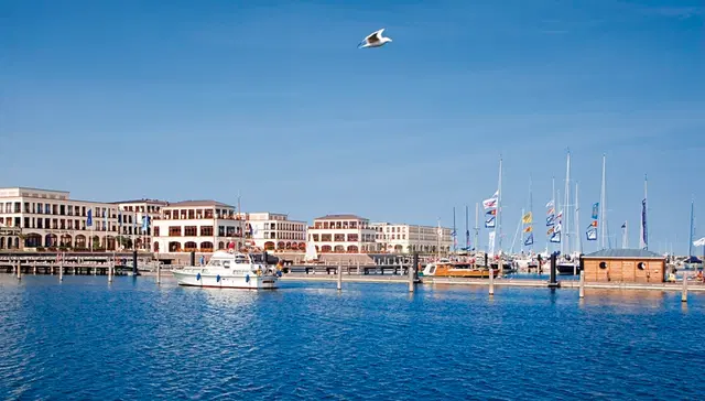 Yachthafenresidenz Hohe Düne Aussenansicht