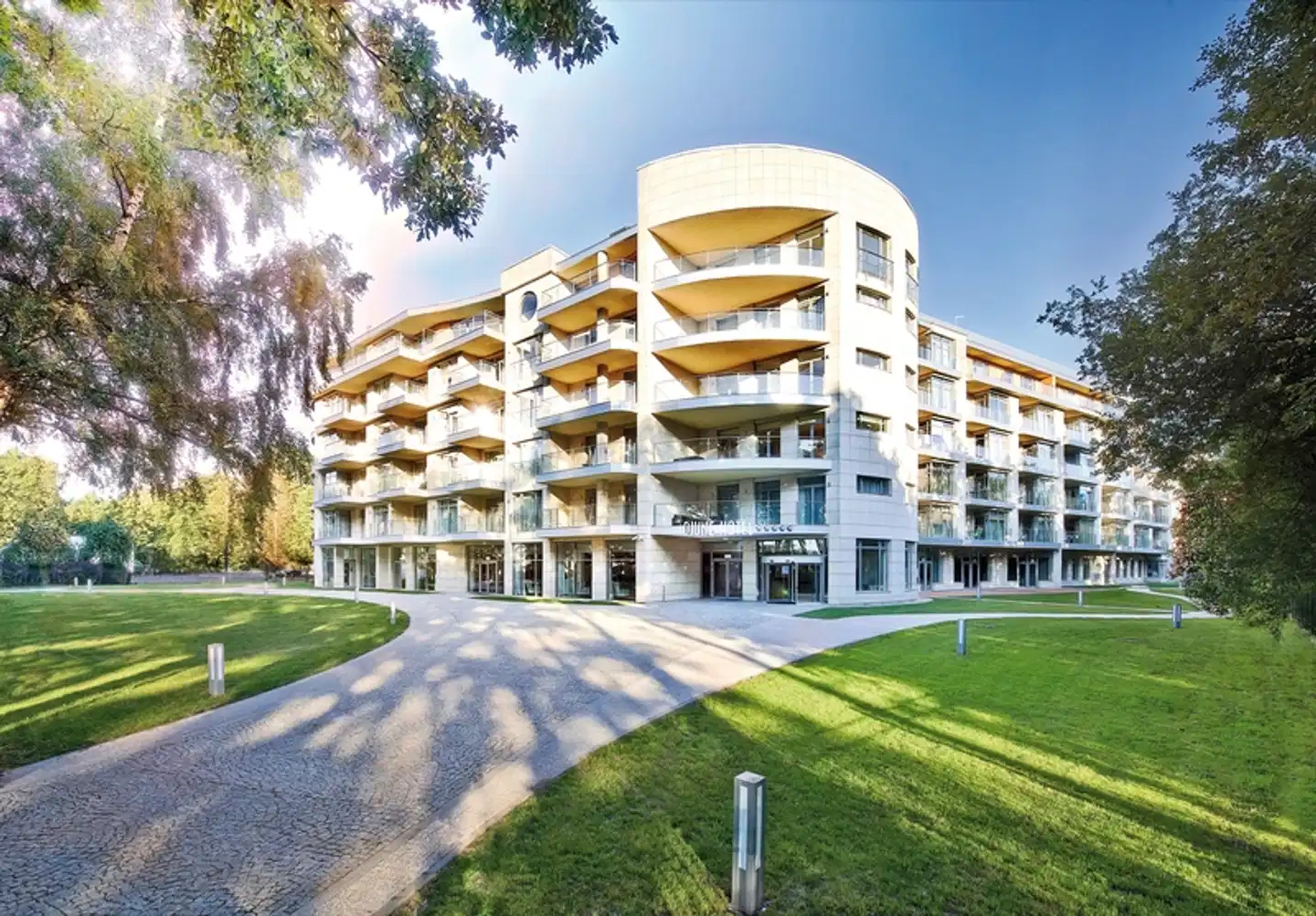 Diune Resort by Zdrojowa Aussenansicht