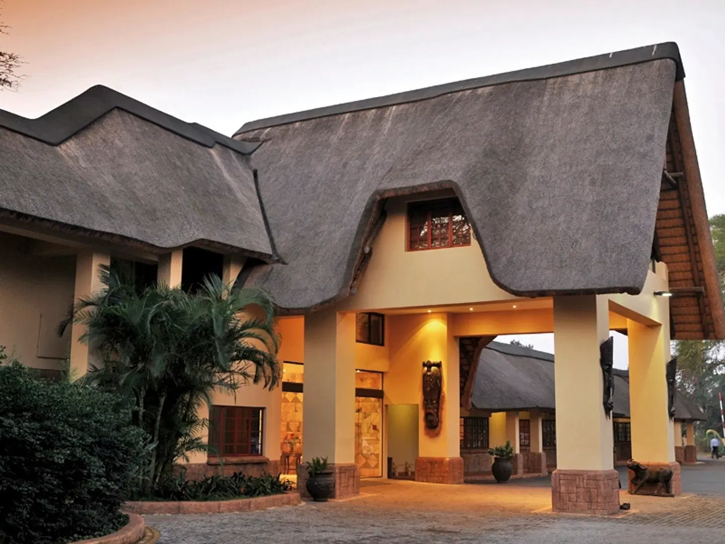 ANEW Hotel Hluhluwe Aussenansicht