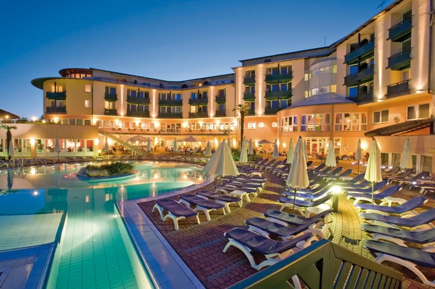 Lotus Therme Hotel & Spa Terrasse