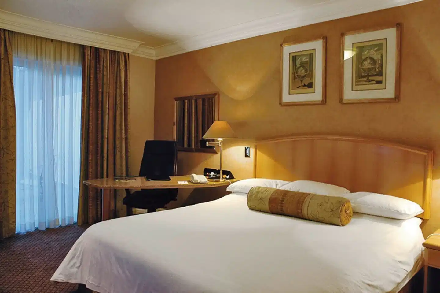 Protea Hotel Balalaika Sandton Wohnbeispiel