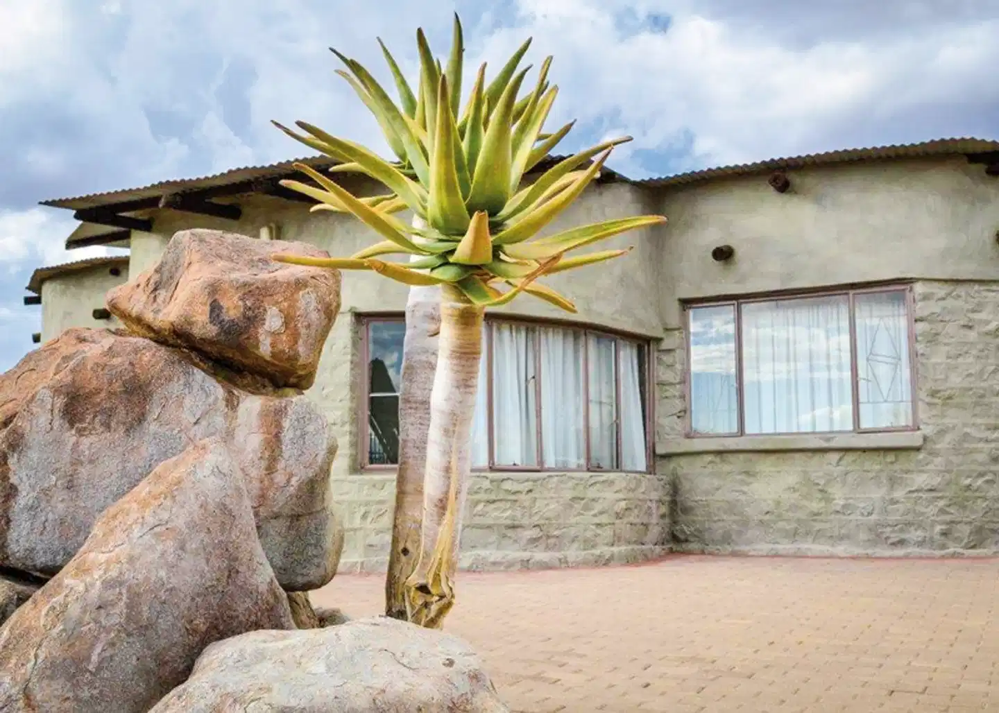 Quivertree Forest Rest Camp Aussenansicht