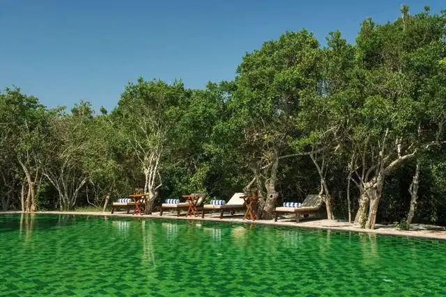 Uga Chena Huts Pool