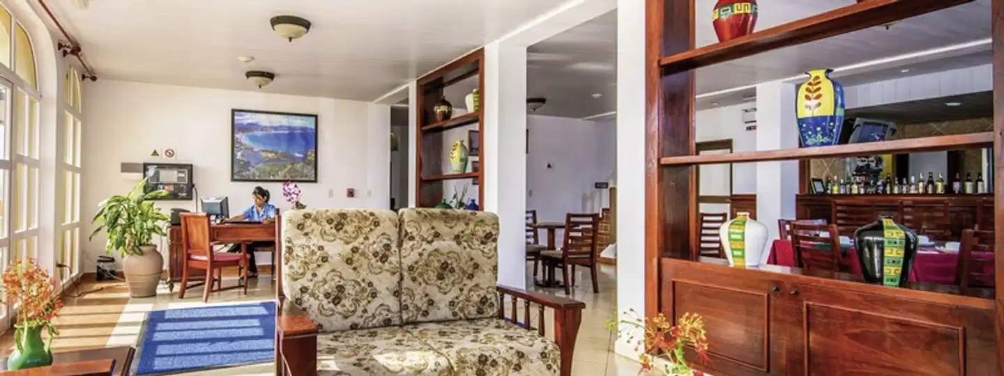 Hostal Rio Miel Lobby