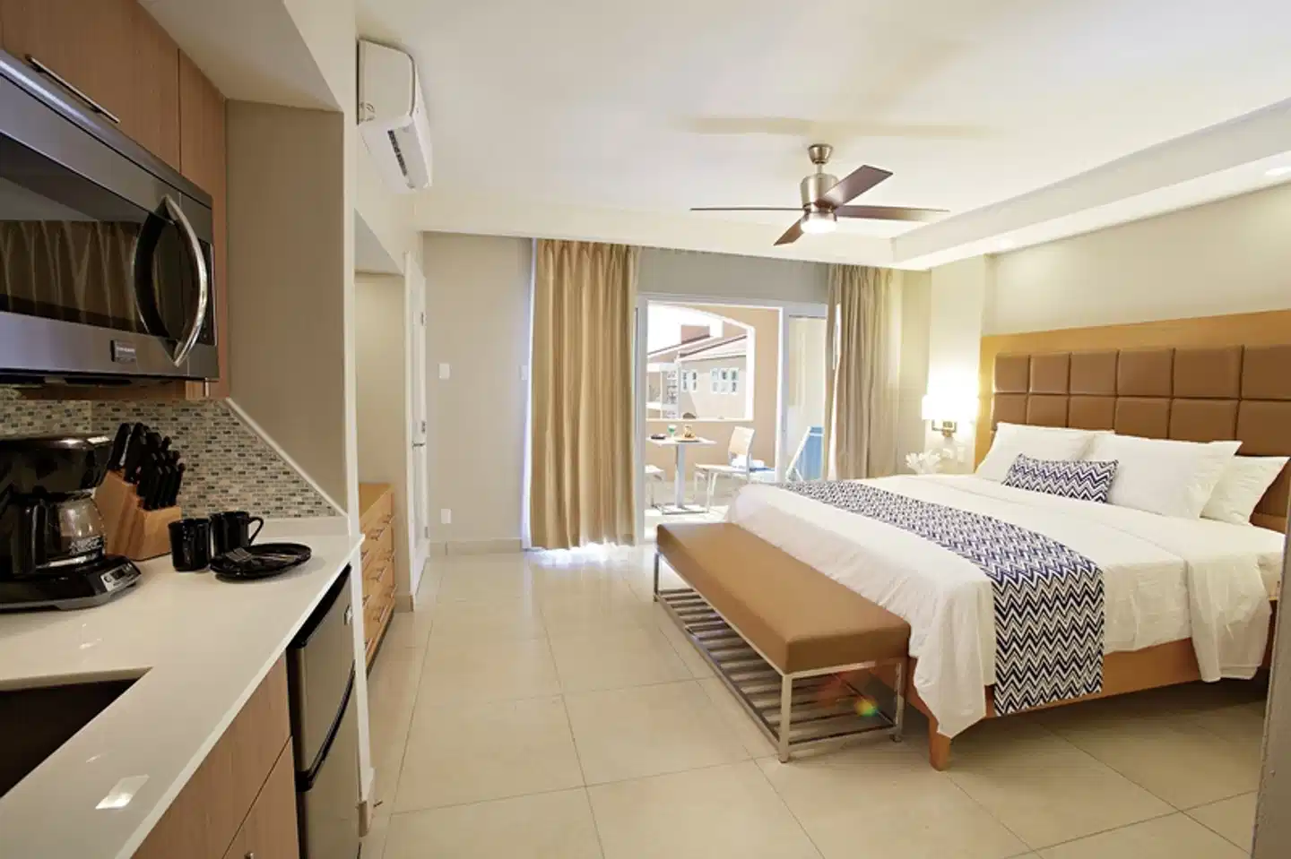 Divi Dutch Village Beach Resort Wohnbeispiel