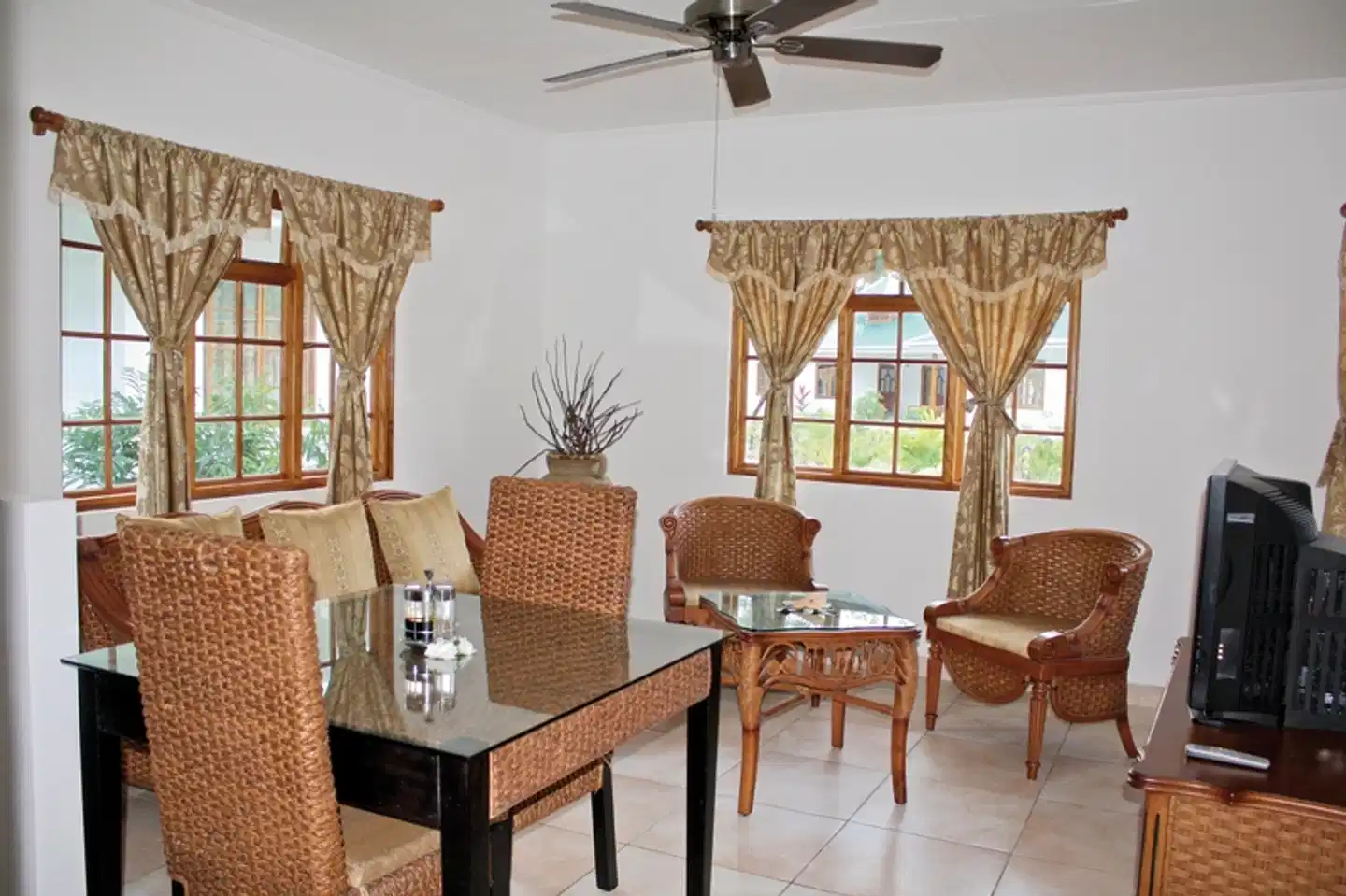 Le Surmer La Digue Wohnbeispiel