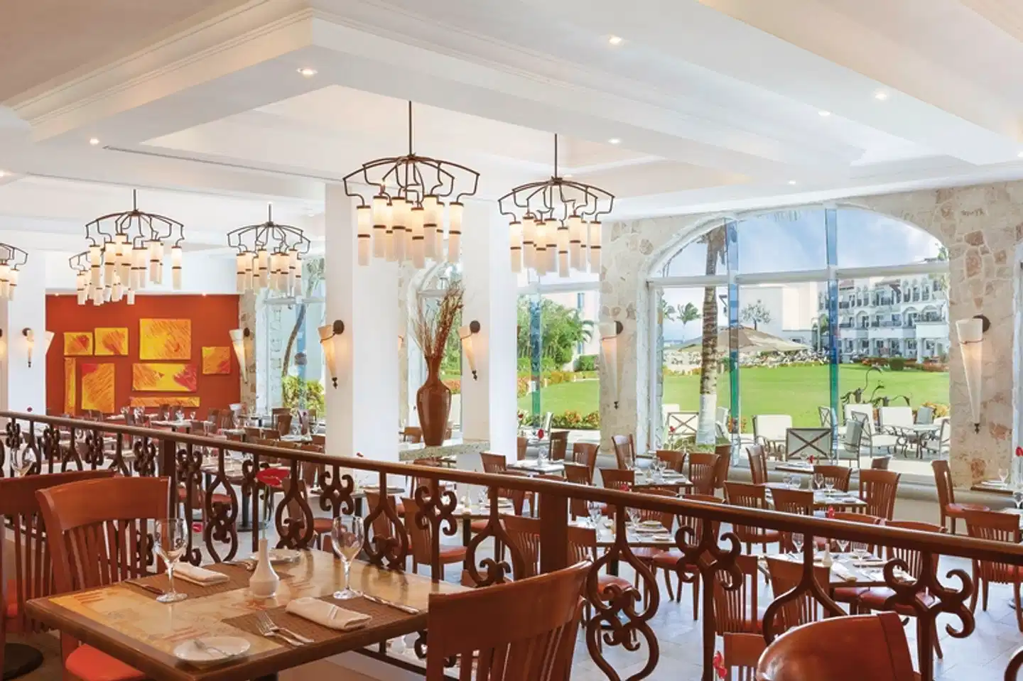 Hyatt Vivid Playa del Carmen Restaurant