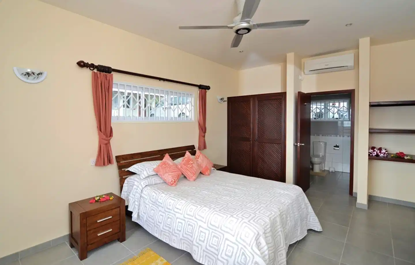 Surfers Beach Self Catering Chalets Wohnbeispiel