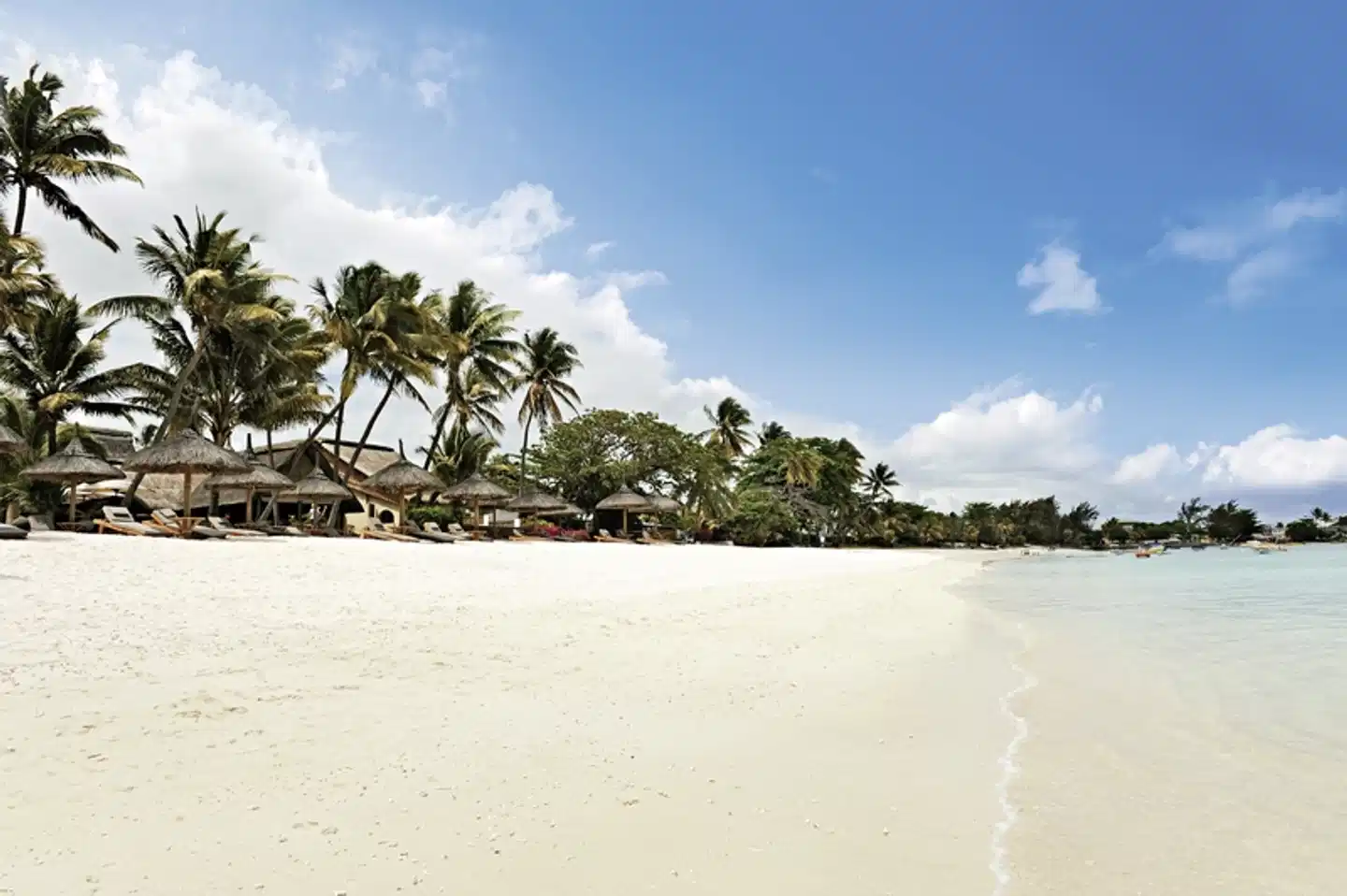 Constance Sakoa Boutik Mauritius Strand
