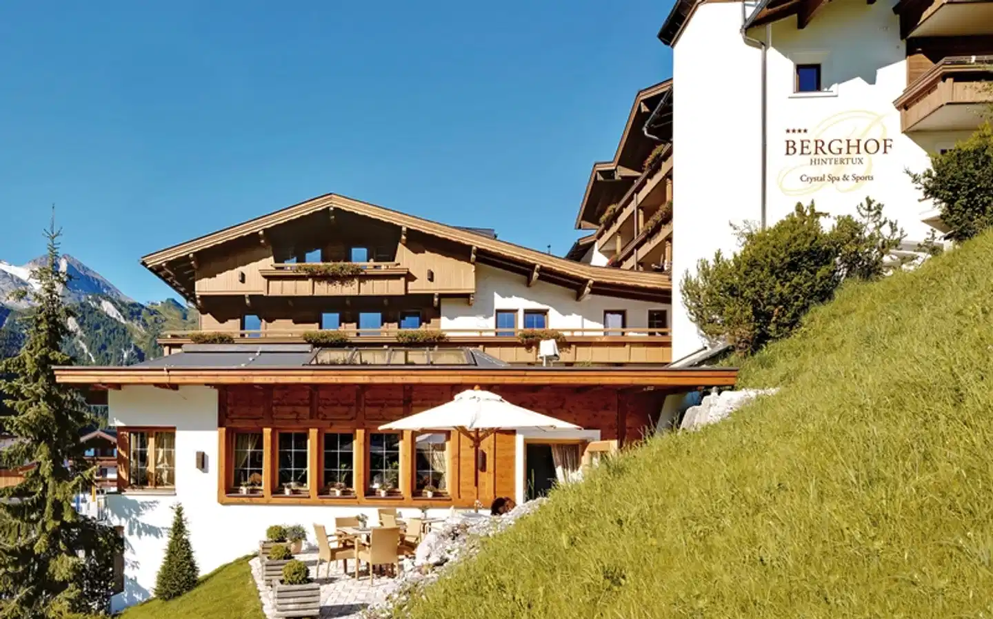 Berghof - Crystal Spa & Sports Aussenansicht