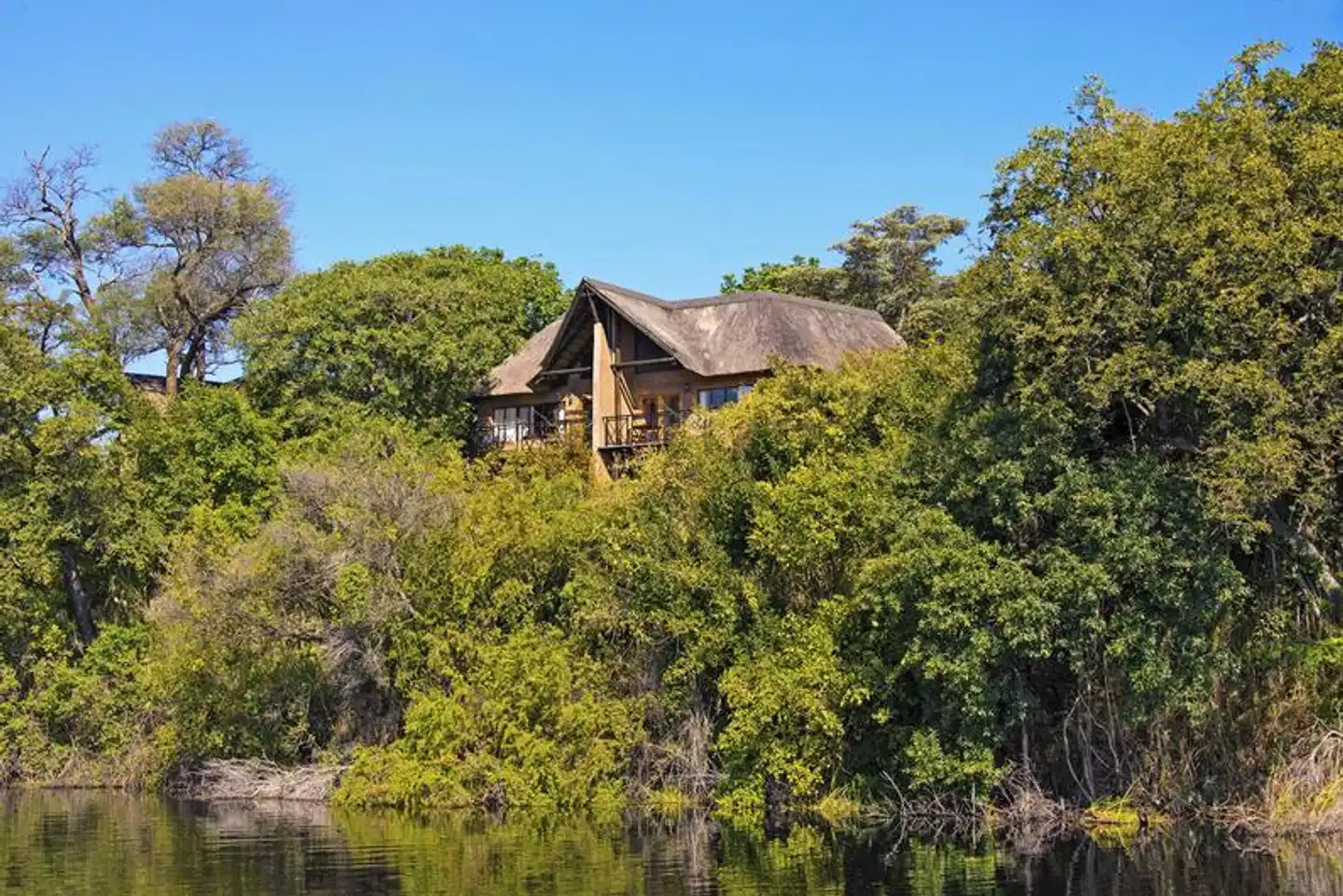 Namushasha River Lodge Aussenansicht