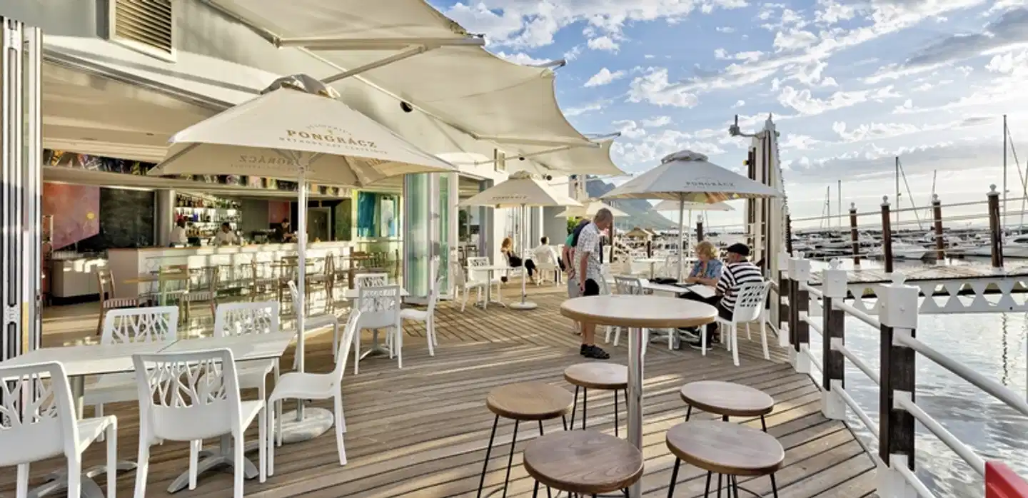 Krystal Beach Hotel Terrasse