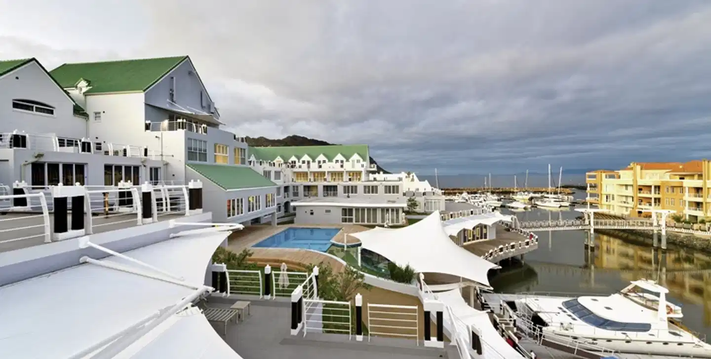 Krystal Beach Hotel Aussenansicht