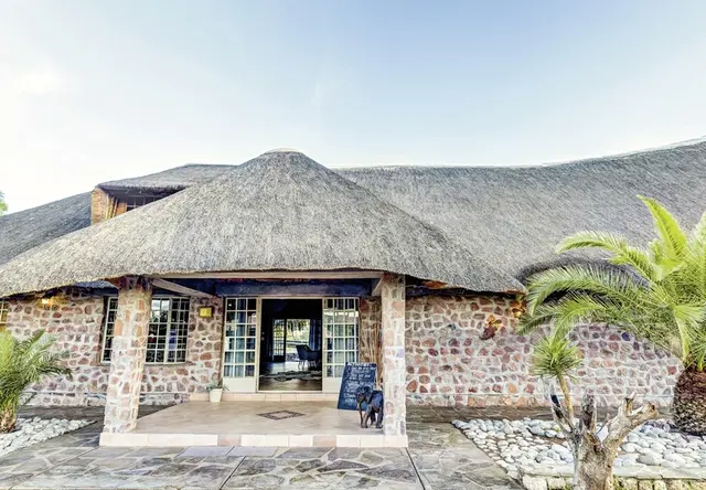 Elegant Desert Lodge Aussenansicht