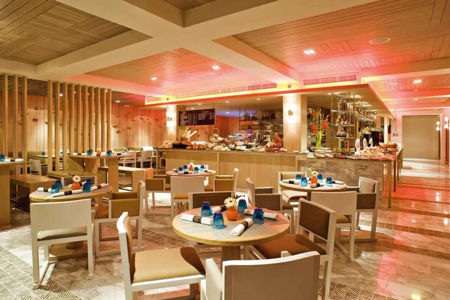 Pullman Pattaya Hotel G Restaurant