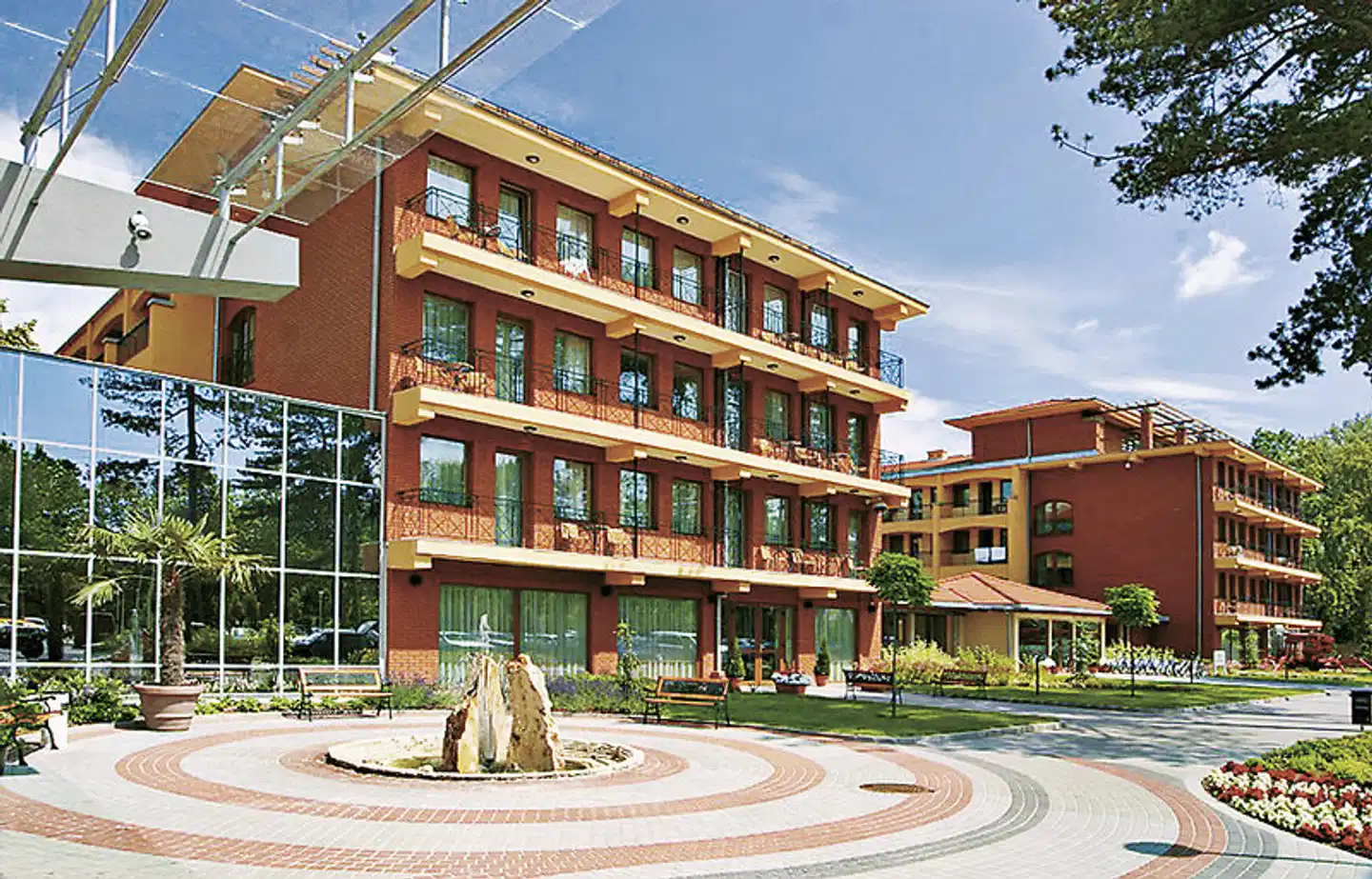 Hotel Azur Aussenansicht