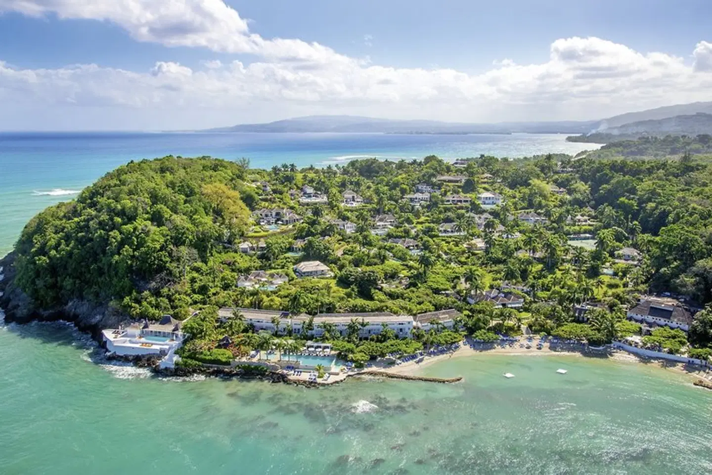 Round Hill Hotel and Villas LANDSCAPE