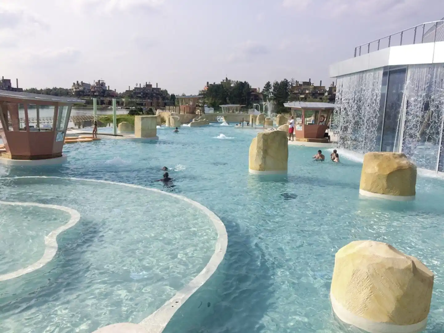 Center Parcs Villages Nature Paris Pool