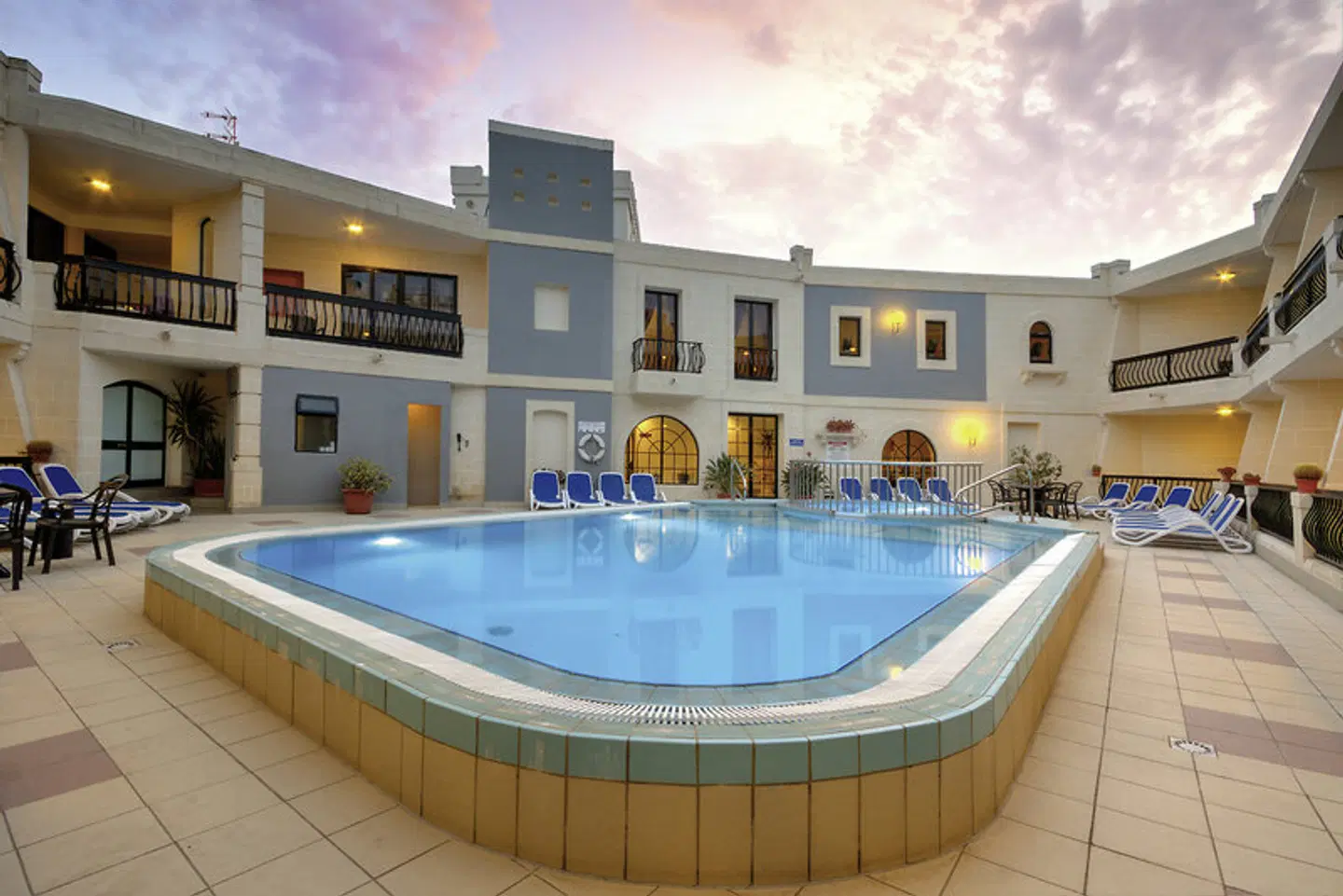 Pergola Hotel & Spa OUTDOOR_POOL