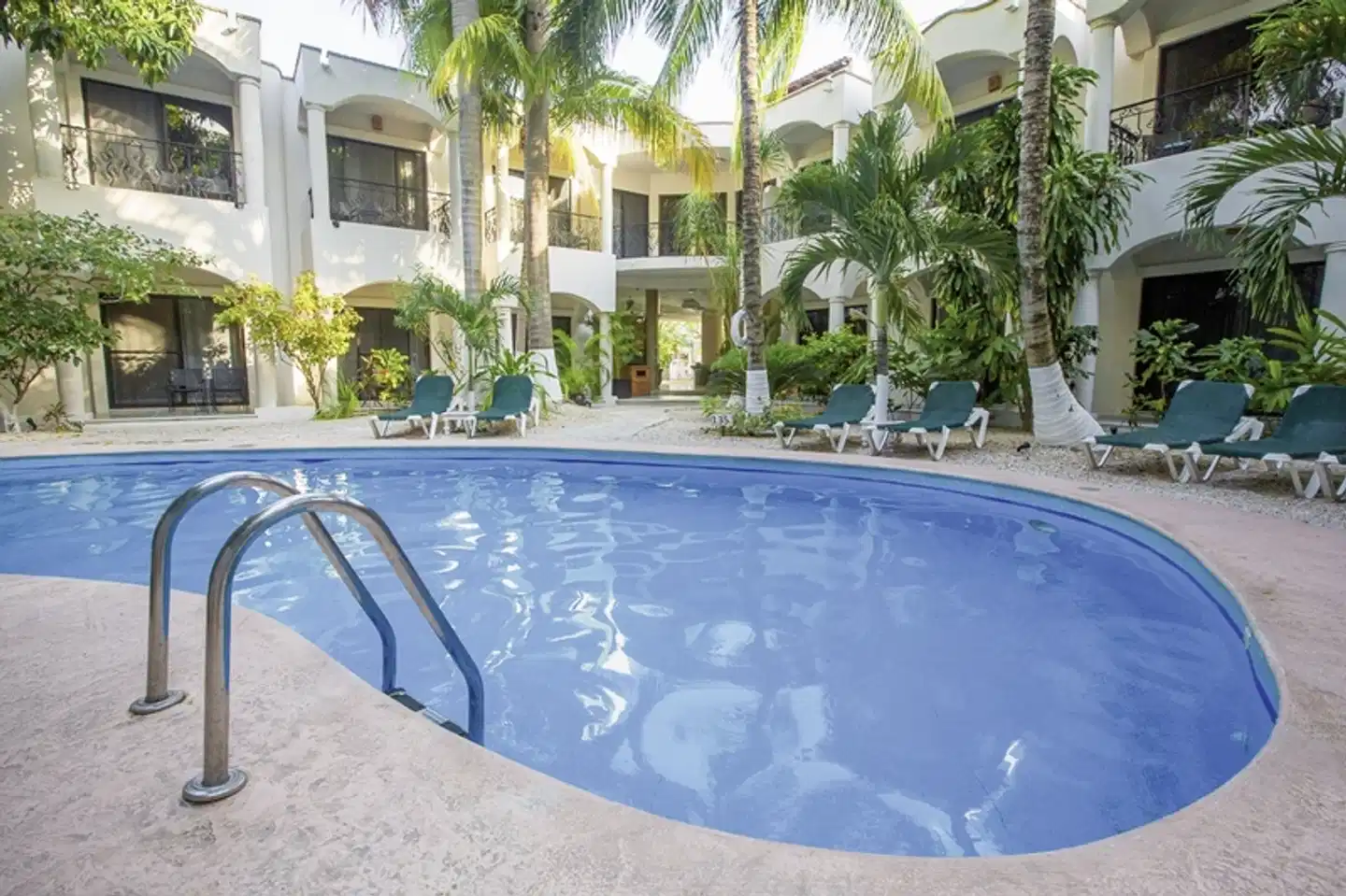 Hacienda Paradise Pool