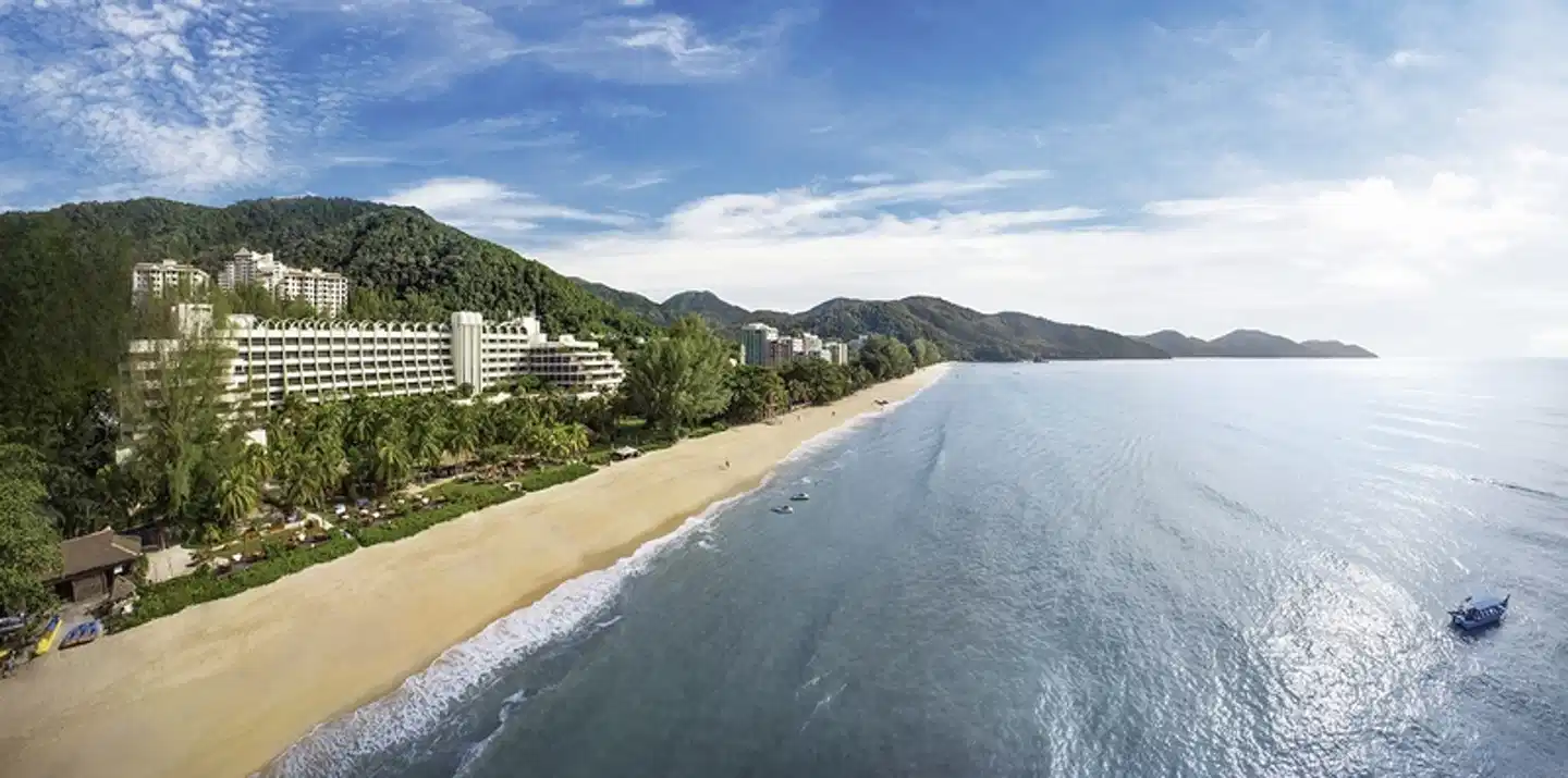 PARKROYAL Penang Resort Strand