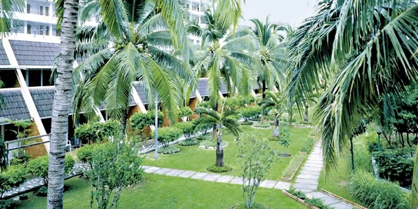 Patong Resort Garten