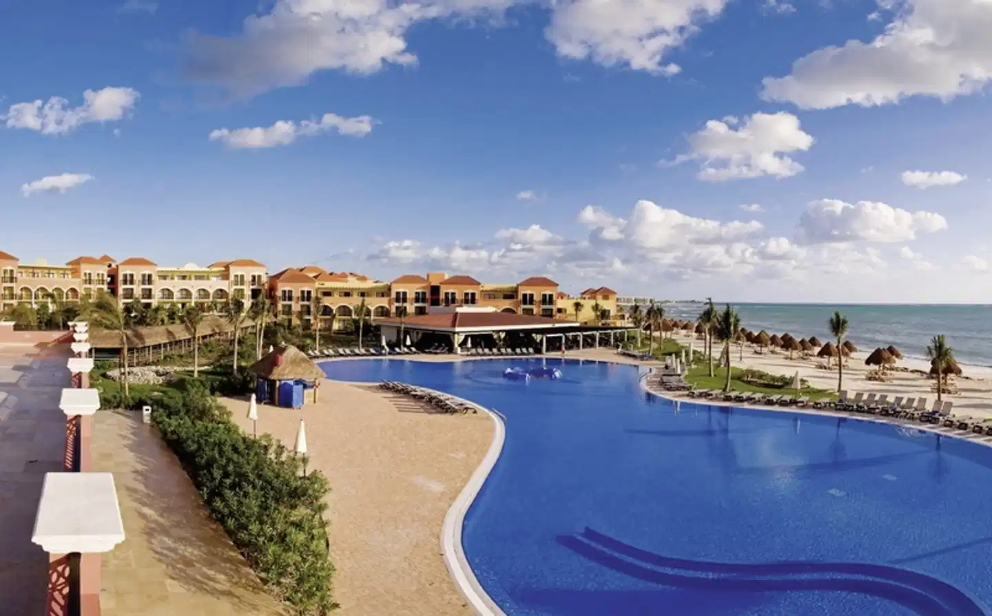 Ocean Coral & Turquesa Pool